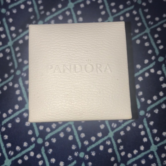 A pandora ring, wore only TWICE brand new ! - Picture 2 of 4